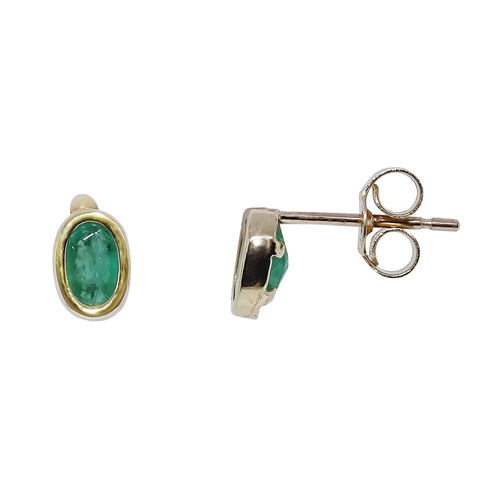 9Y OVAL EMERALD STUD EARRING